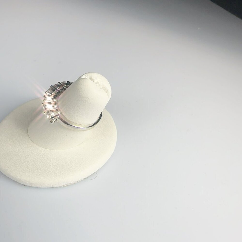 Cubic Zirconia Silver Tone Band Ring Size 9 Fashion Jewelry - Picture 11 of 14